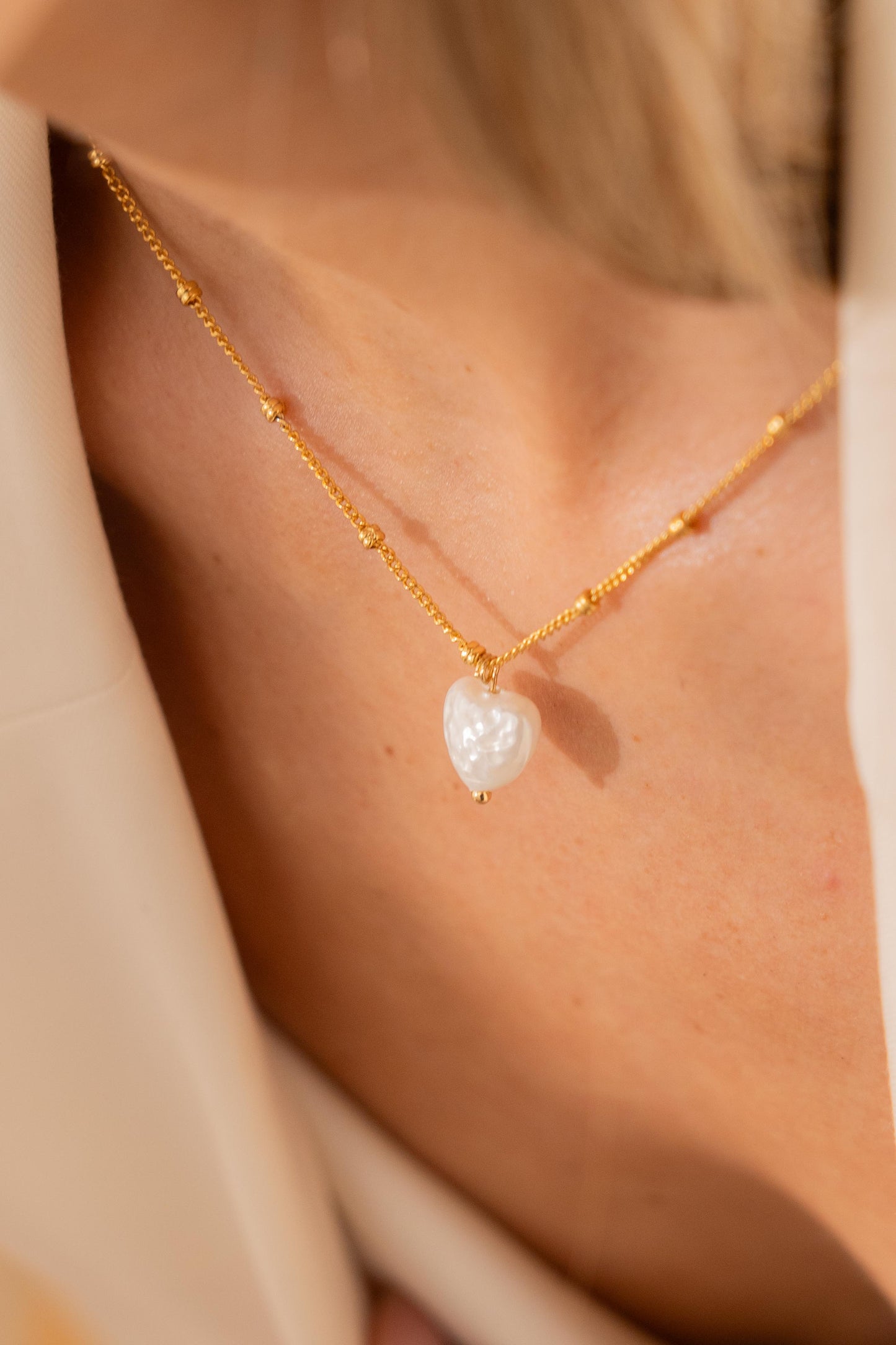 Collar corazón perla
