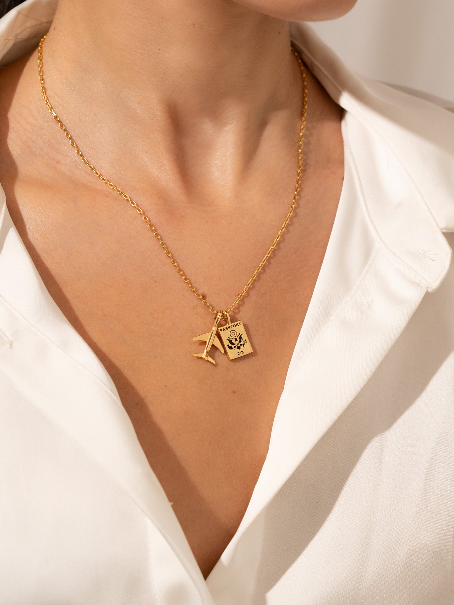 Collar Travel