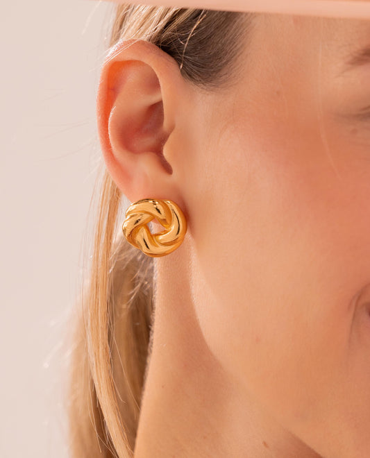 Aretes enlazados Bold