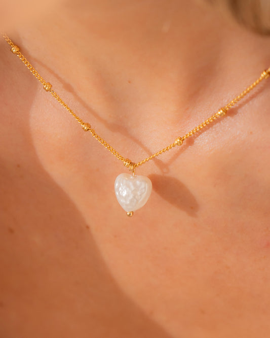 Collar corazón perla